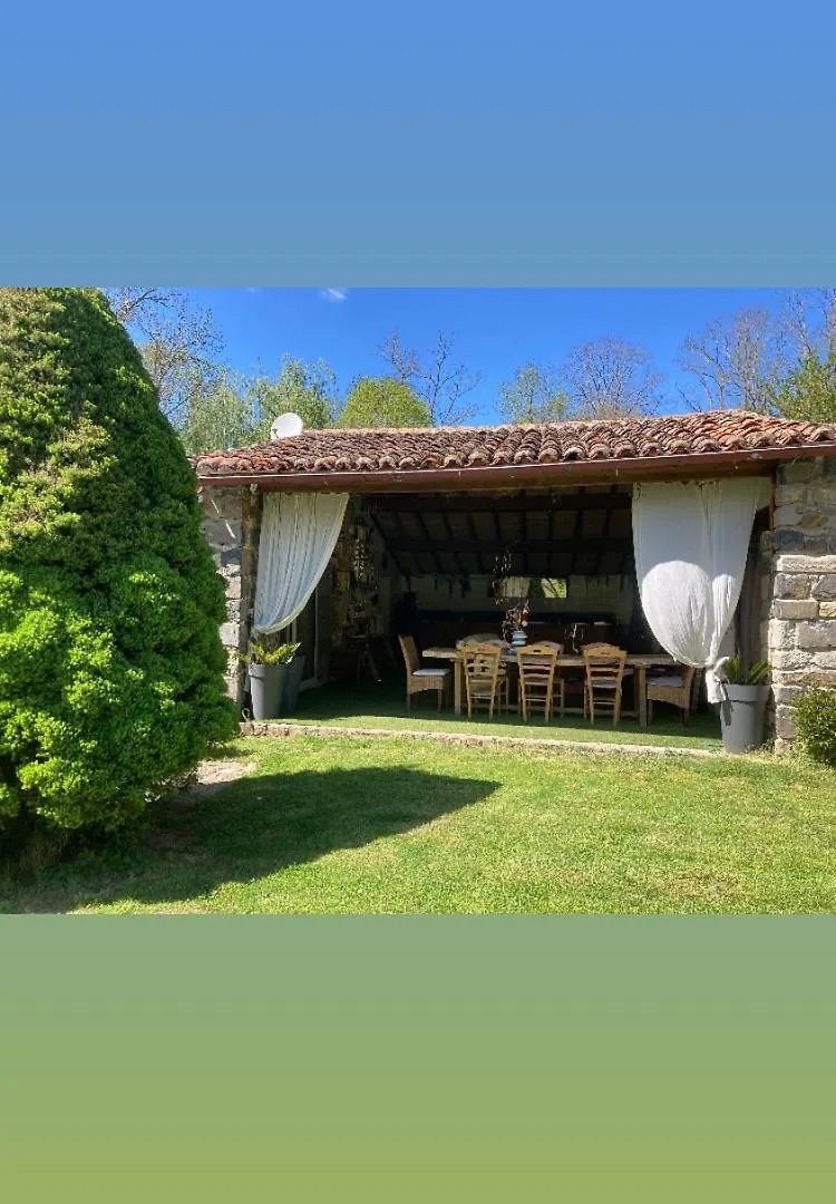 Cottage River & Spa Saint-Ilpize France